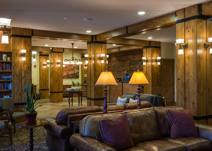 The Lodge At Mountaineer Square, A Vail Resorts Property