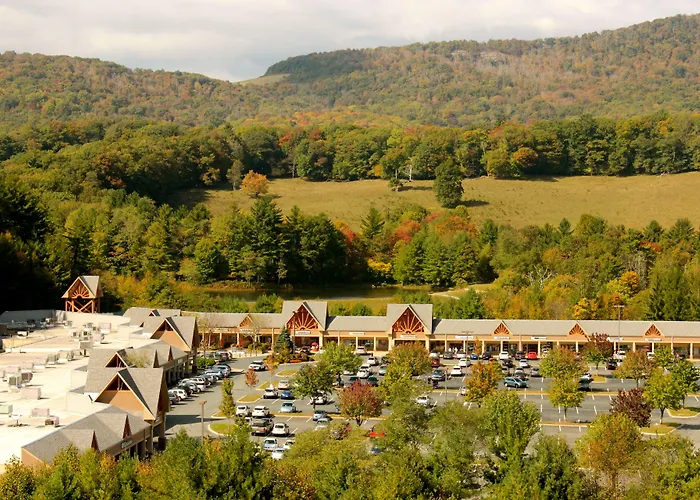 Cliff Dwellers Inn
