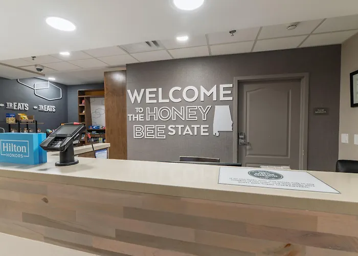 Hampton Inn & Suites-Florence Downtown