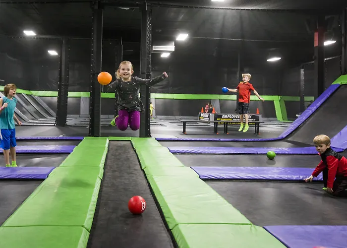 Metropolis Resort - Eau Claire