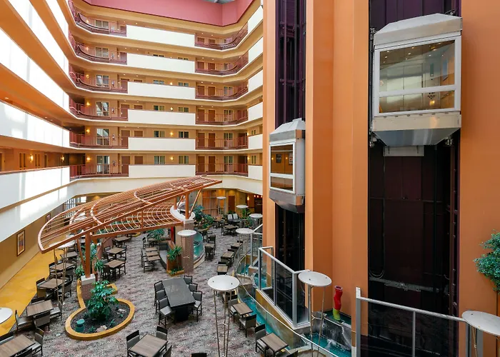 Embassy Suites Omaha- La Vista/ Hotel & Conference Center