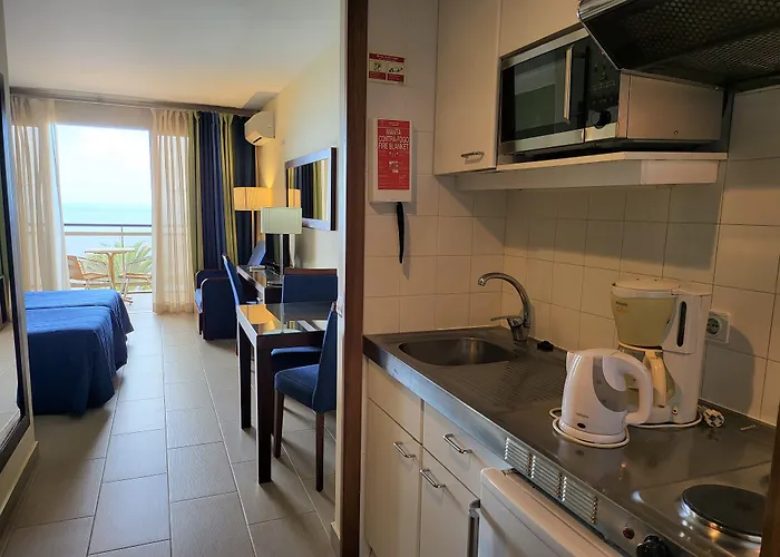 Hotel Roca Mar