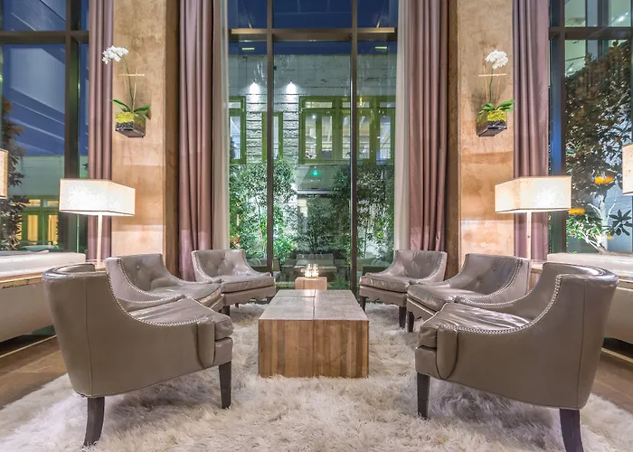 Proximity Hotel