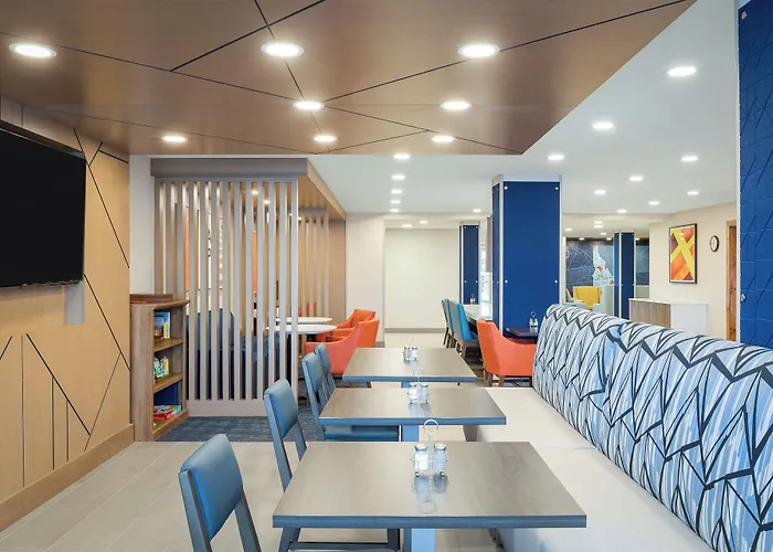 Holiday Inn Express & Suites Nampa - Idaho Center By Ihg