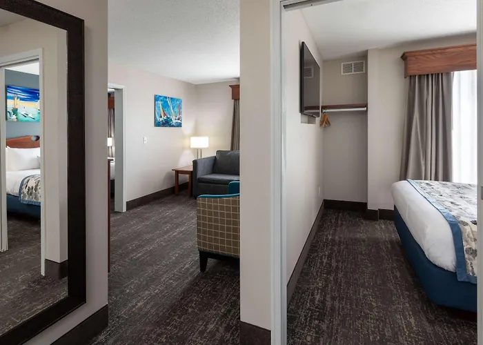 Grandstay Hotel & Suites Downtown Sheboygan
