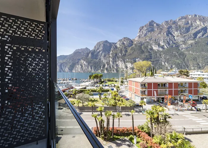 Lake Front Hotel Mirage