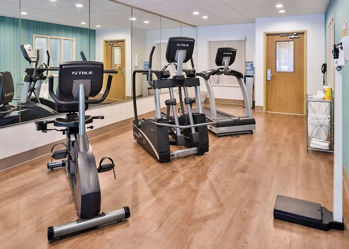 Holiday Inn Express & Suites Lacey - Olympia By Ihg