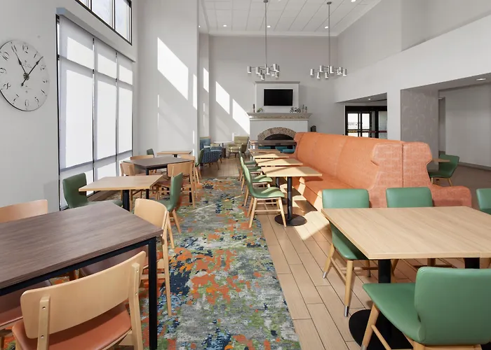 Hampton Inn And Suites Alexandria
