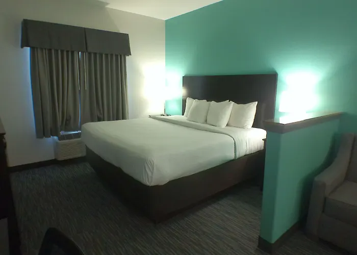 Quality Inn & Suites Houma