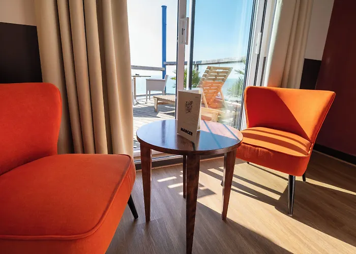 Logis Hotel - La Petite Rade