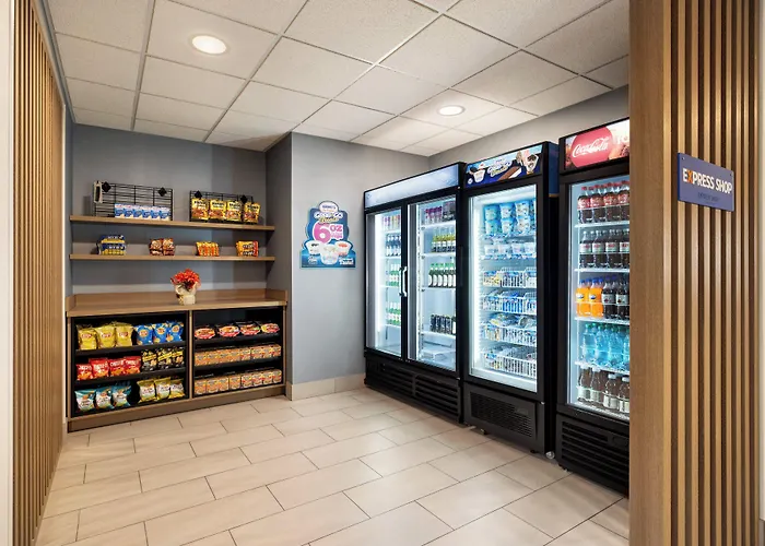 Holiday Inn Express Syracuse Airport By Ihg