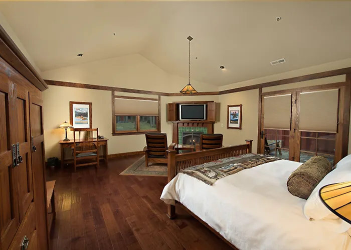 Fivepine Lodge