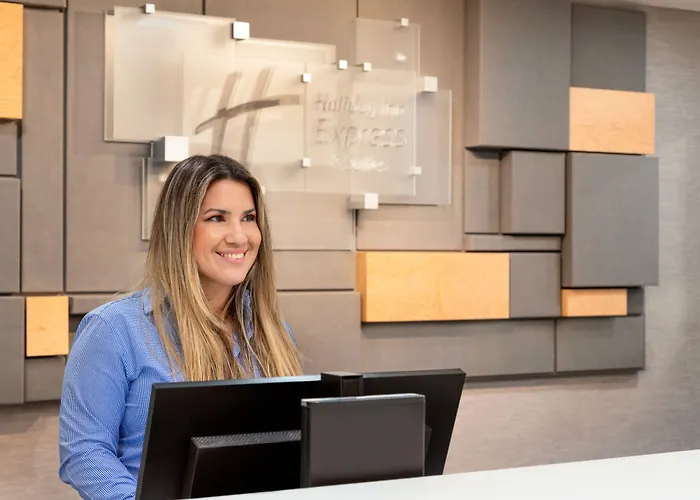 Holiday Inn Express & Suites Pembroke Pines-Sheridan St By Ihg