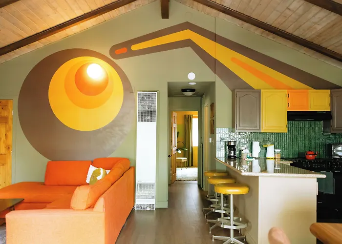 Sessions Retreat & Hotel