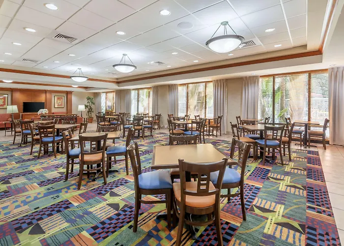 Best Western Plus Kendall Hotel & Suites