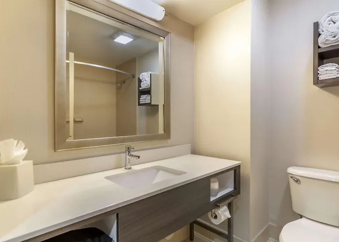 Best Western Plus Kendall Hotel & Suites