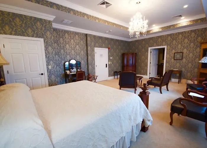 Wilbraham Mansion