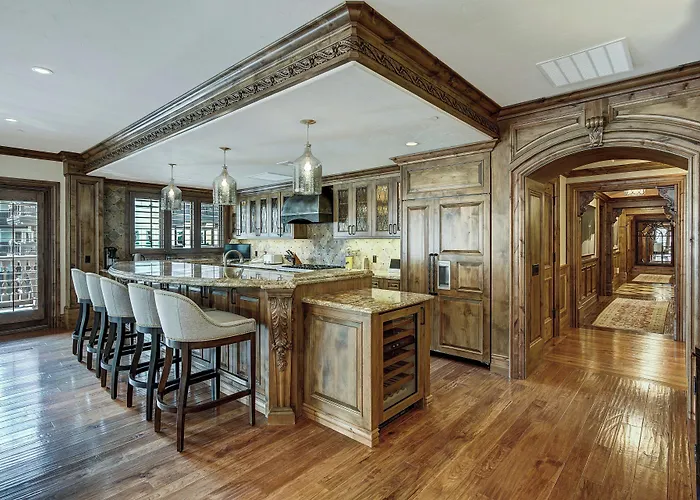 The Arrabelle At Vail Square, A Rockresort, By Vail Resorts