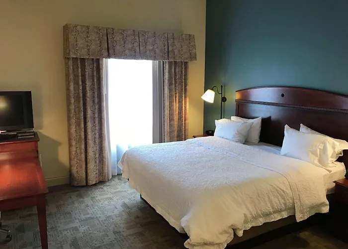 Hampton Inn & Suites Bloomington-Normal