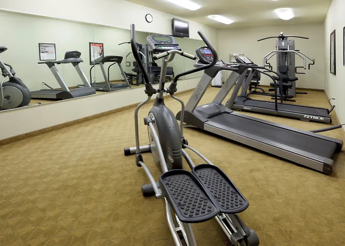 Holiday Inn Express Hotel & Suites Zapata By Ihg