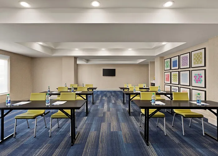 Holiday Inn Express Hotel & Suites Shawnee I-40 By Ihg
