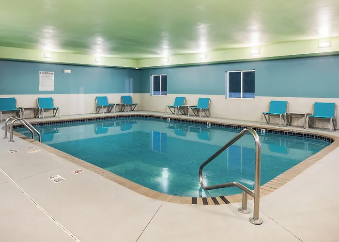 Holiday Inn Express Warrenton By Ihg