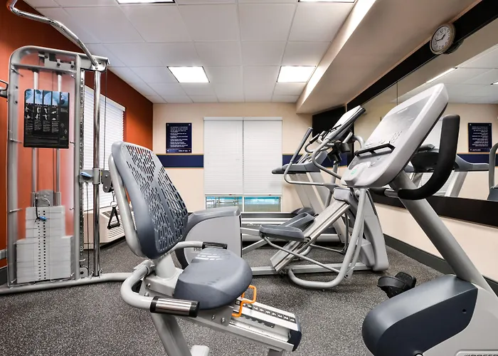 Hampton Inn & Suites By Hilton Plymouth