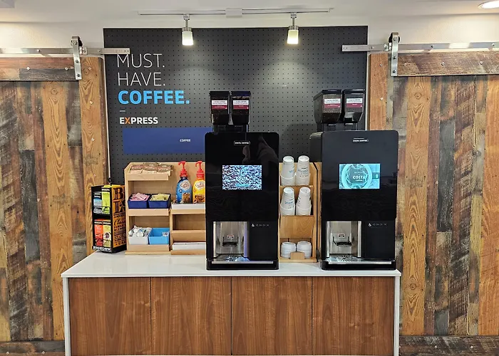 Holiday Inn Express & Suites Dickson By Ihg