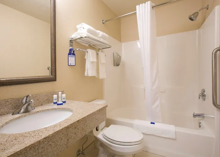 Best Western Plus Blaine At The National Sports Center