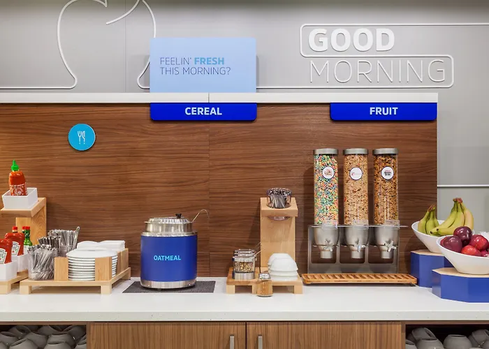 Holiday Inn Express Hotel & Suites Charleston - North By Ihg