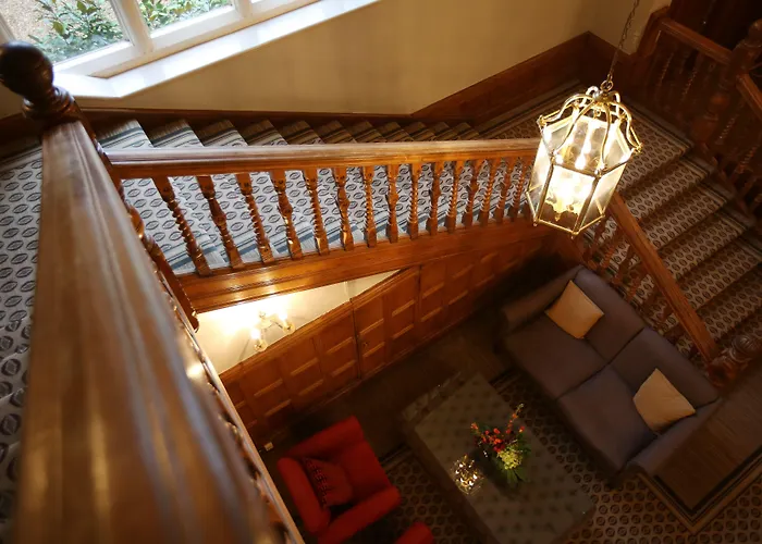 Hartsfield Manor