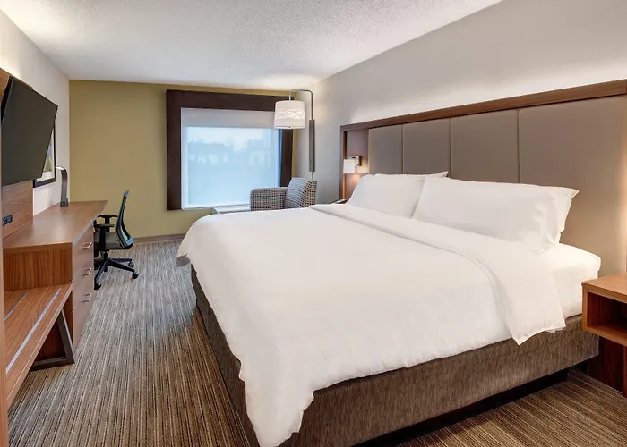 Holiday Inn Express & Suites West Long Branch - Eatontown By Ihg