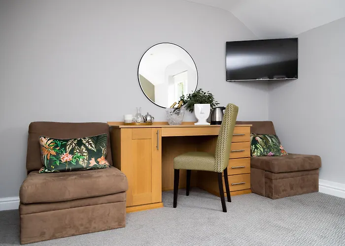 Rufford Arms Hotel