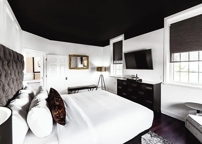The Delafield Hotel