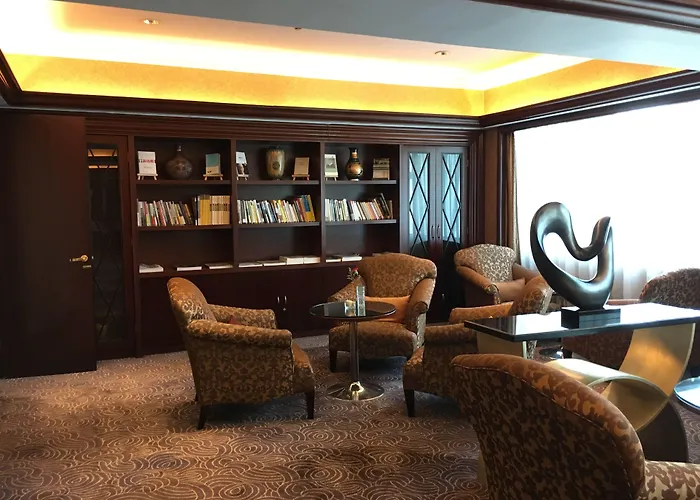 Grand International Hotel