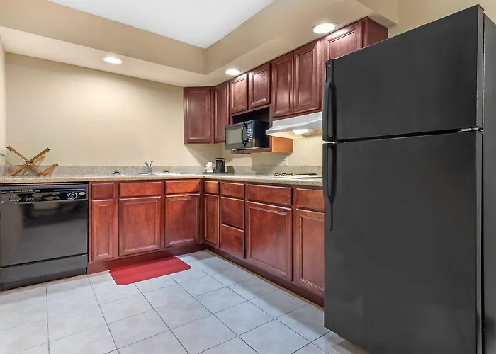 Comfort Suites Findlay I-75 Near Sports Complex