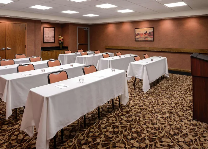 Hampton Inn & Suites Carson City