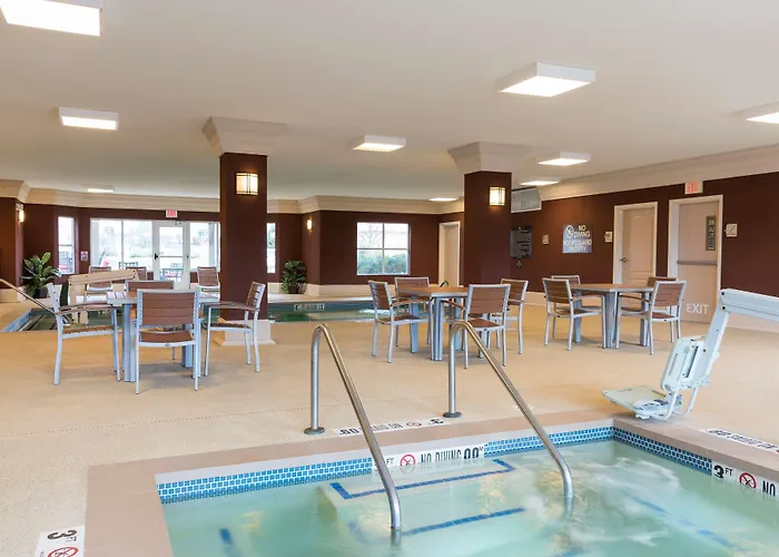Homewood Suites By Hilton Bloomington