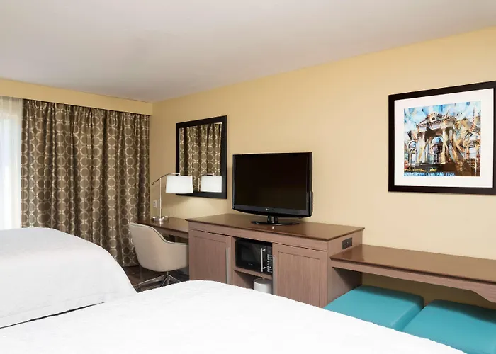 Hampton Inn & Suites Fremont