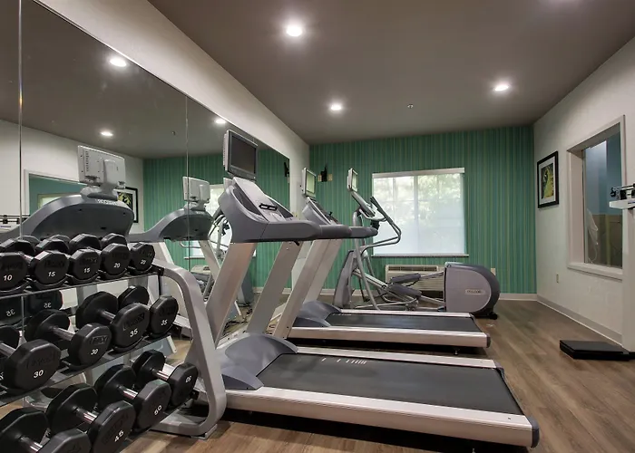 Holiday Inn Express Hotel & Suites Middleboro Raynham By Ihg