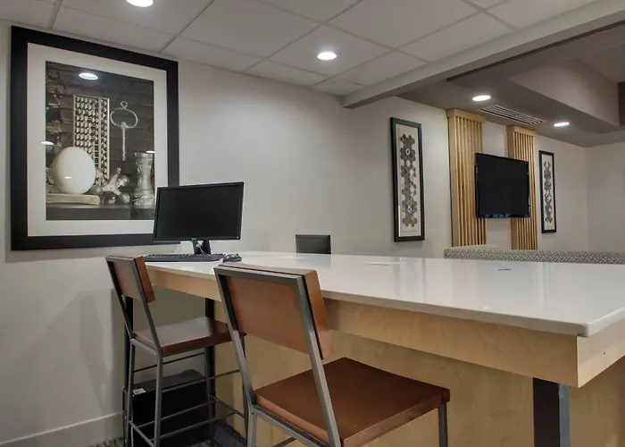 Holiday Inn Express Hotel & Suites Middleboro Raynham By Ihg