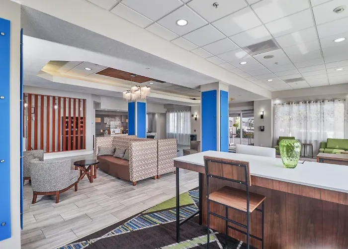 Holiday Inn Express Hotel & Suites Clearwater Us 19 North By Ihg