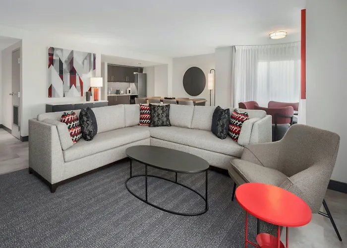 Courtyard By Marriott Athens Downtown