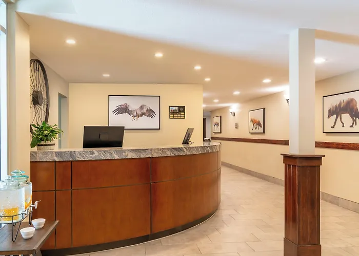 Falcon Crest Lodge By Clique