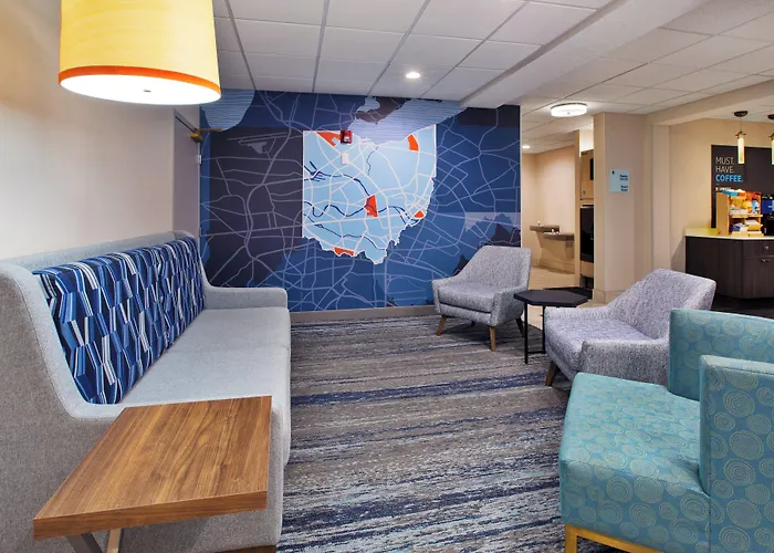 Holiday Inn Express Hotel & Suites Kent State University