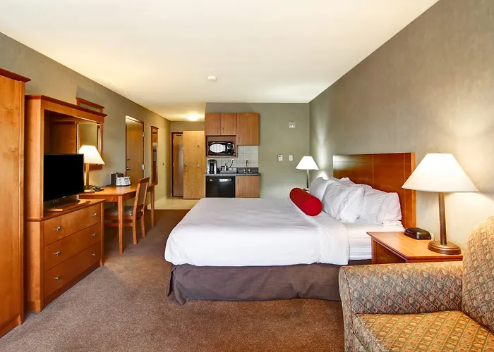 Ramada By Wyndham Ponoka