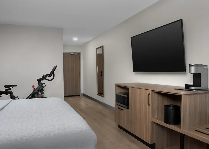 Hampton Inn Lenoir City