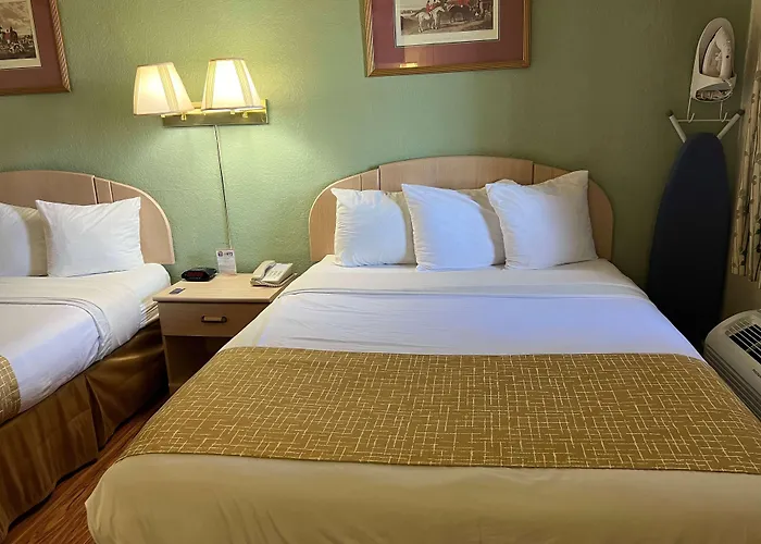 Travelodge By Wyndham Holbrook