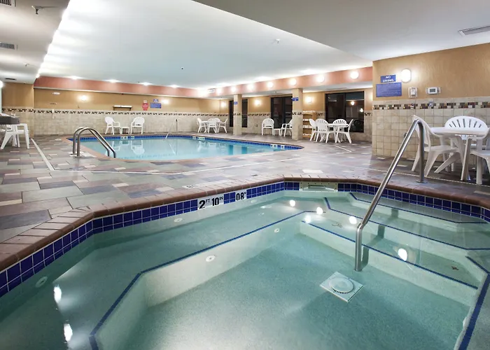 Holiday Inn Express & Suites Ft Collins By Ihg