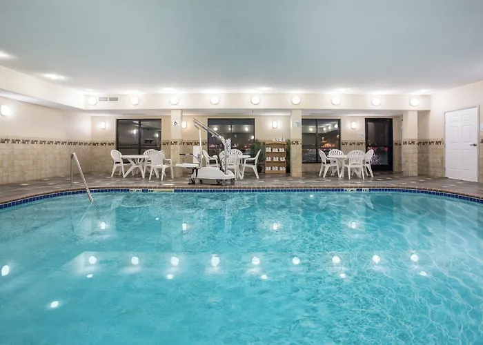 Holiday Inn Express & Suites Ft Collins By Ihg